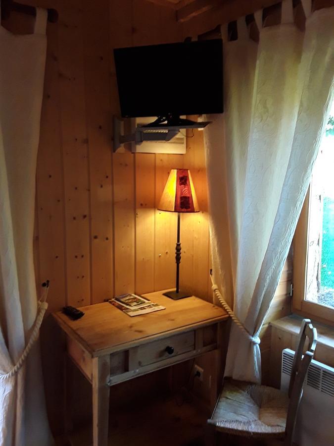 L'Auberge Chez Leon Le Chambon-sur-Lignon Exterior foto